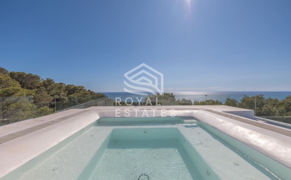 4 chambre Villa/Maison à vendre à Cala Moli avec piscine - 3 300 000 € (Ref: 8514975)