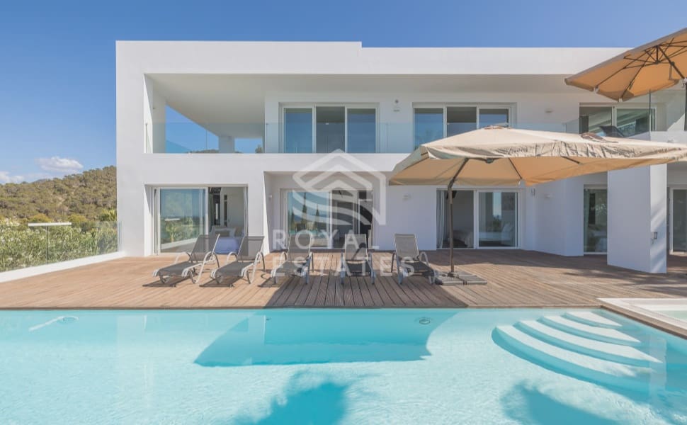 4 chambre Villa/Maison à vendre à Cala Moli avec piscine - 3 600 000 € (Ref: 8514976)