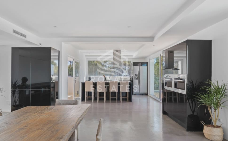 4 chambre Villa/Maison à vendre à Cala Moli avec piscine - 3 600 000 € (Ref: 8514976)