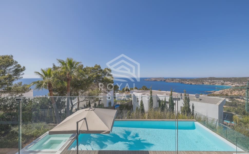 4 chambre Villa/Maison à vendre à Cala Moli avec piscine - 3 600 000 € (Ref: 8514976)