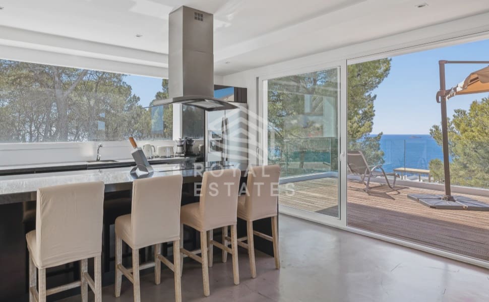 4 chambre Villa/Maison à vendre à Cala Moli avec piscine - 3 600 000 € (Ref: 8514976)