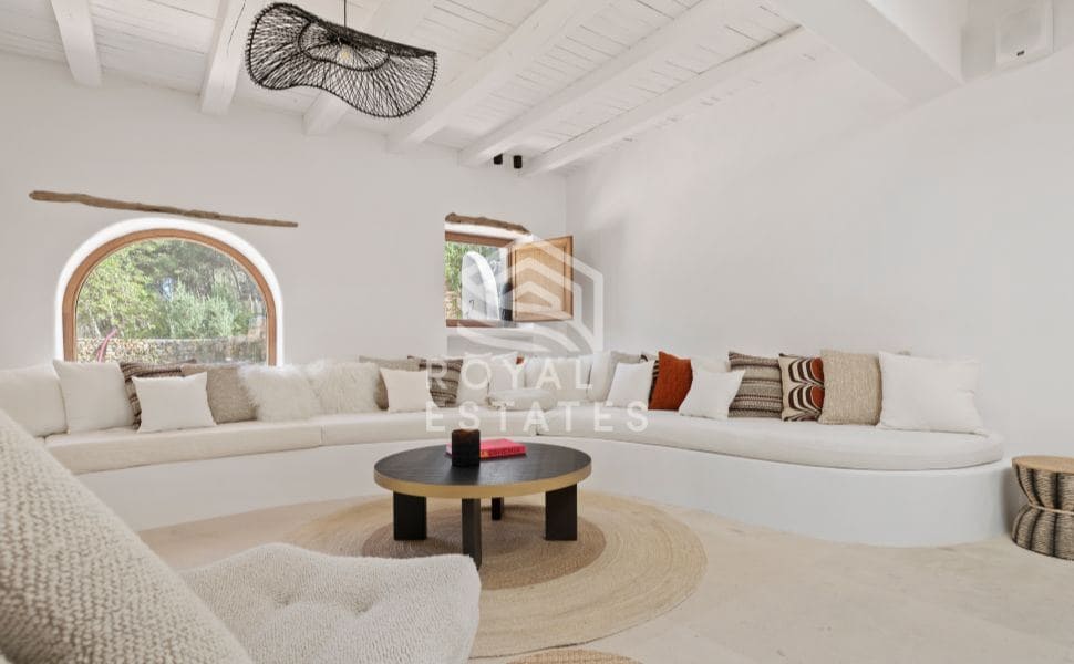 5 bedroom Villa for sale in Ibiza / Eivissa town with pool - € 4,500,000 (Ref: 8514977)