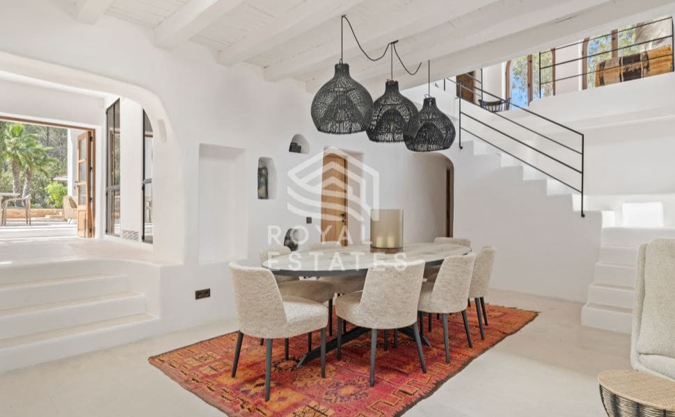 5 bedroom Villa for sale in Ibiza / Eivissa town with pool - € 4,500,000 (Ref: 8514977)