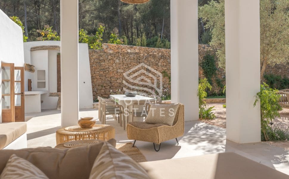 5 bedroom Villa for sale in Ibiza / Eivissa town with pool - € 4,500,000 (Ref: 8514977)