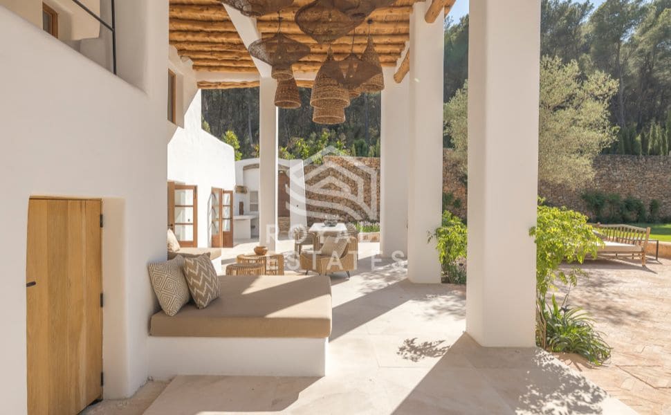 5 bedroom Villa for sale in Ibiza / Eivissa town with pool - € 4,500,000 (Ref: 8514977)