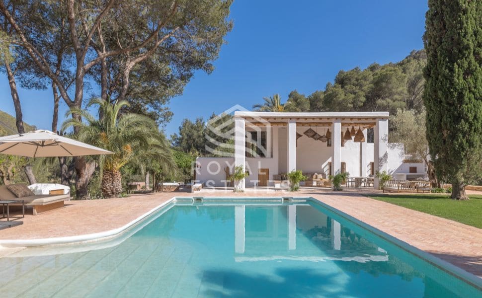 5 bedroom Villa for sale in Ibiza / Eivissa town with pool - € 4,500,000 (Ref: 8514977)