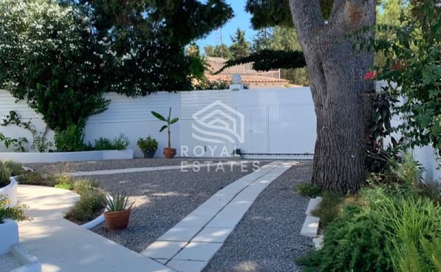 7 bedroom Villa for sale in Ibiza / Eivissa town - € 1,800,000 (Ref: 8514979)