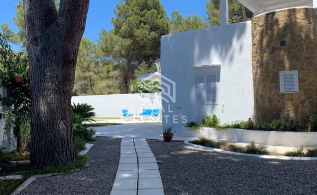 7 bedroom Villa for sale in Ibiza / Eivissa town - € 1,800,000 (Ref: 8514979)