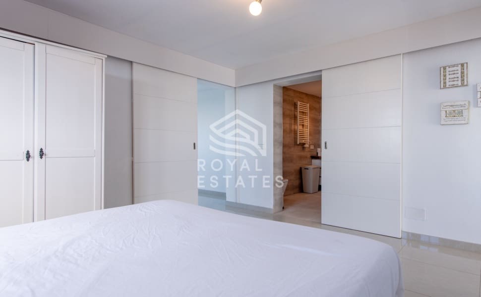 8 soveværelse Villa til salg i Cala Conta med swimmingpool - € 2.990.000 (Ref: 8514983)