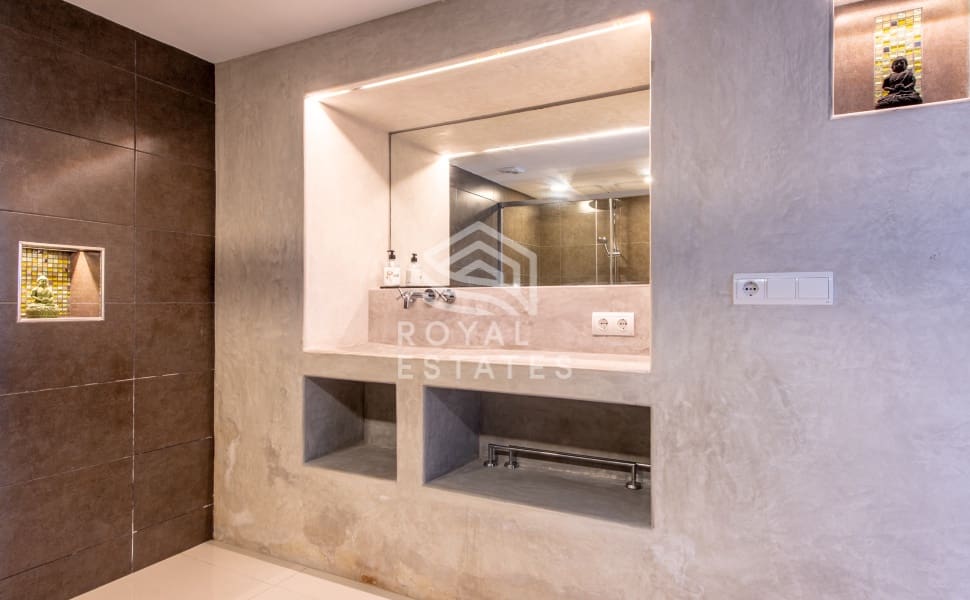 8 soveværelse Villa til salg i Cala Conta med swimmingpool - € 2.990.000 (Ref: 8514983)