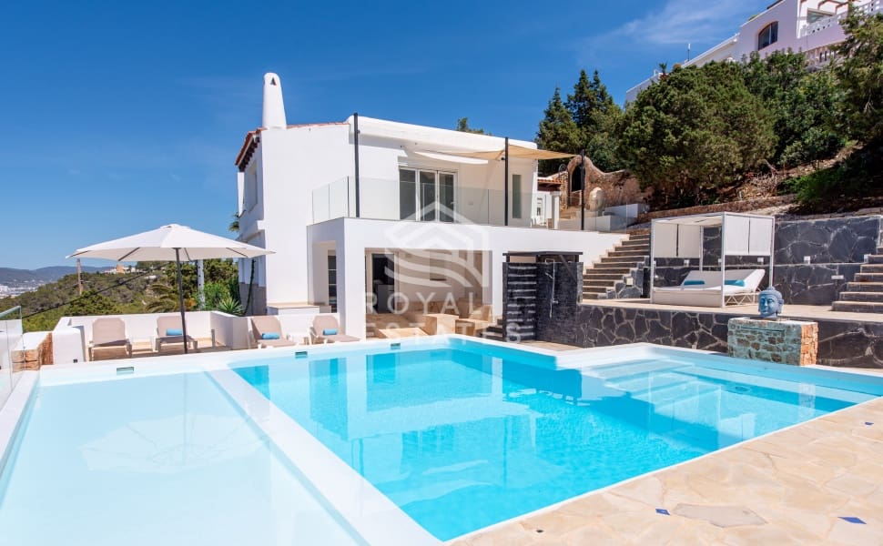 8 soveværelse Villa til salg i Cala Conta med swimmingpool - € 2.990.000 (Ref: 8514983)