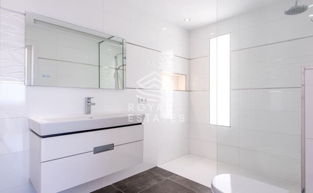 8 slaapkamer Villa te koop in Cala Conta, San Jose / Sant Josep de Sa Talaia met zwembad - € 2.990.000 (Ref: 8514983)