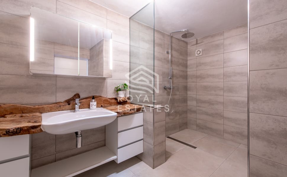 8 soveværelse Villa til salg i Cala Conta med swimmingpool - € 2.990.000 (Ref: 8514983)