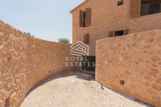 4 soveværelse Villa til salg i Alaró - € 8.495.000 (Ref: 8514988)