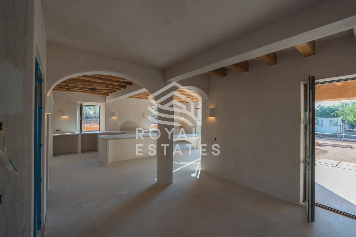 4 soveværelse Villa til salg i Alaro - € 8.495.000 (Ref: 8514988)