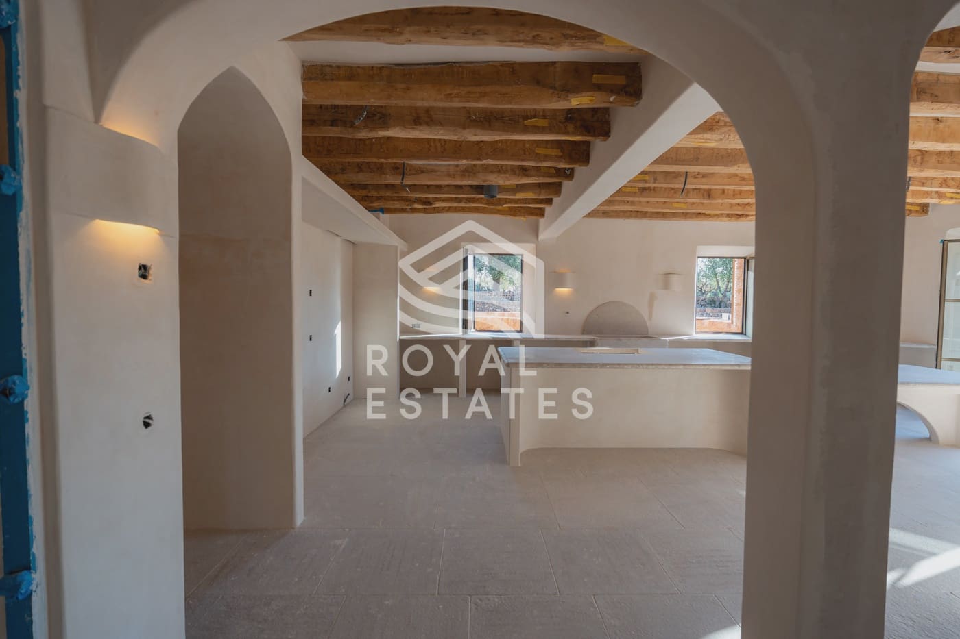 4 soveværelse Villa til salg i Alaro - € 8.495.000 (Ref: 8514988)