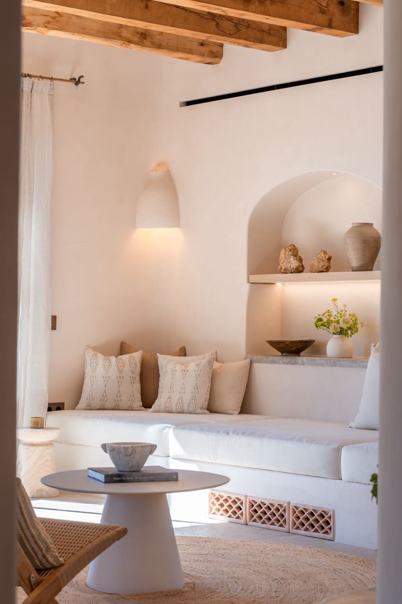 4 bedroom Villa for sale in Alaro - € 8,495,000 (Ref: 8514988)