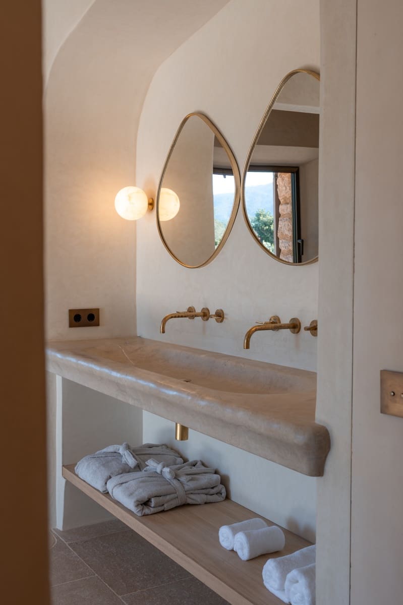 4 bedroom Villa for sale in Alaro - € 8,495,000 (Ref: 8514988)