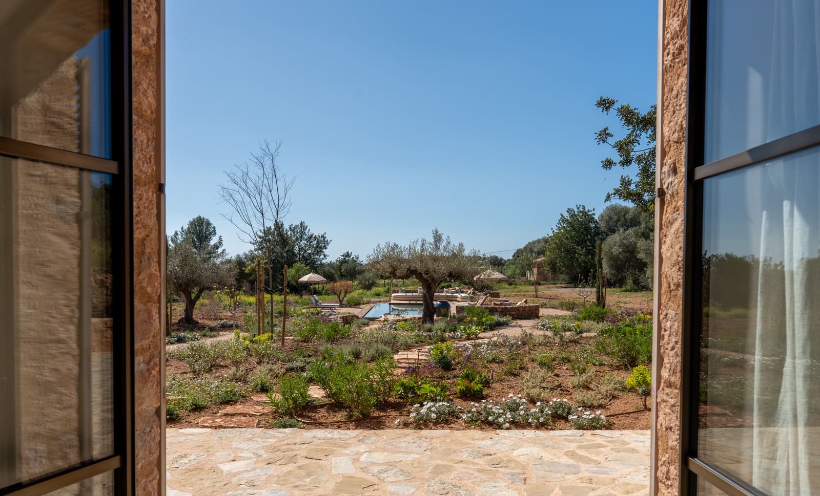 4 bedroom Villa for sale in Alaro - € 8,495,000 (Ref: 8514988)