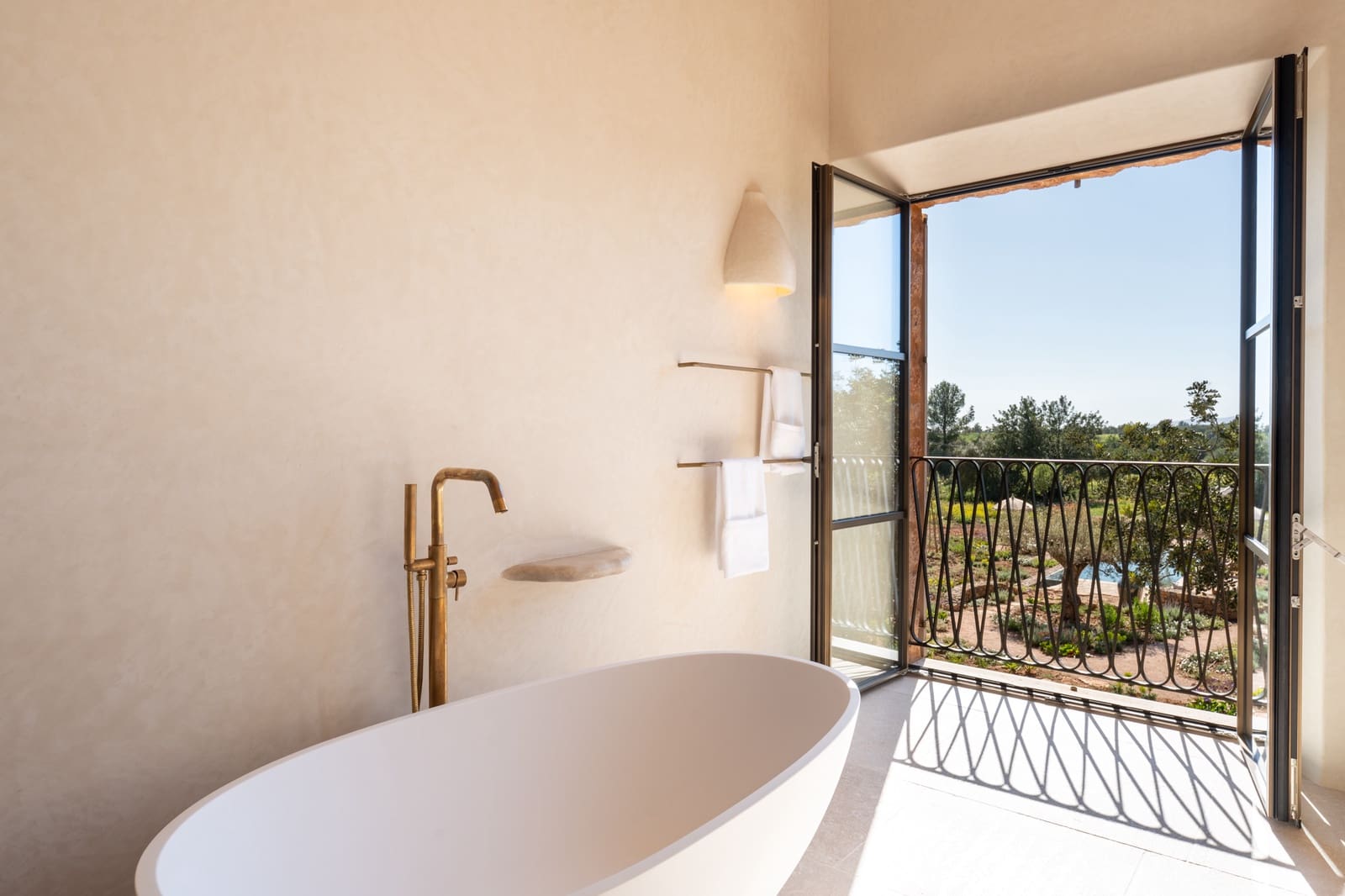 4 bedroom Villa for sale in Alaro - € 8,495,000 (Ref: 8514988)