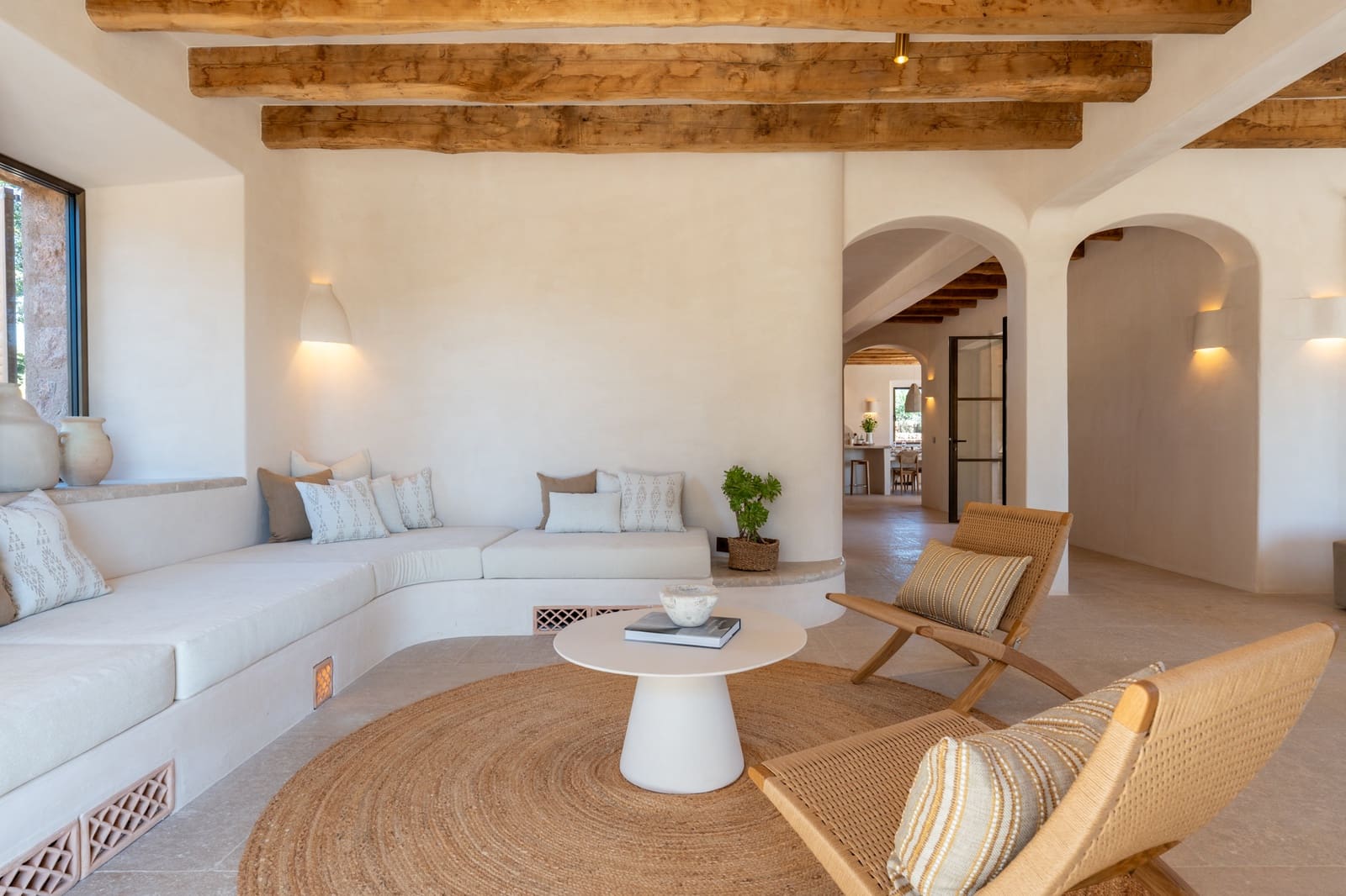 4 bedroom Villa for sale in Alaro - € 8,495,000 (Ref: 8514988)