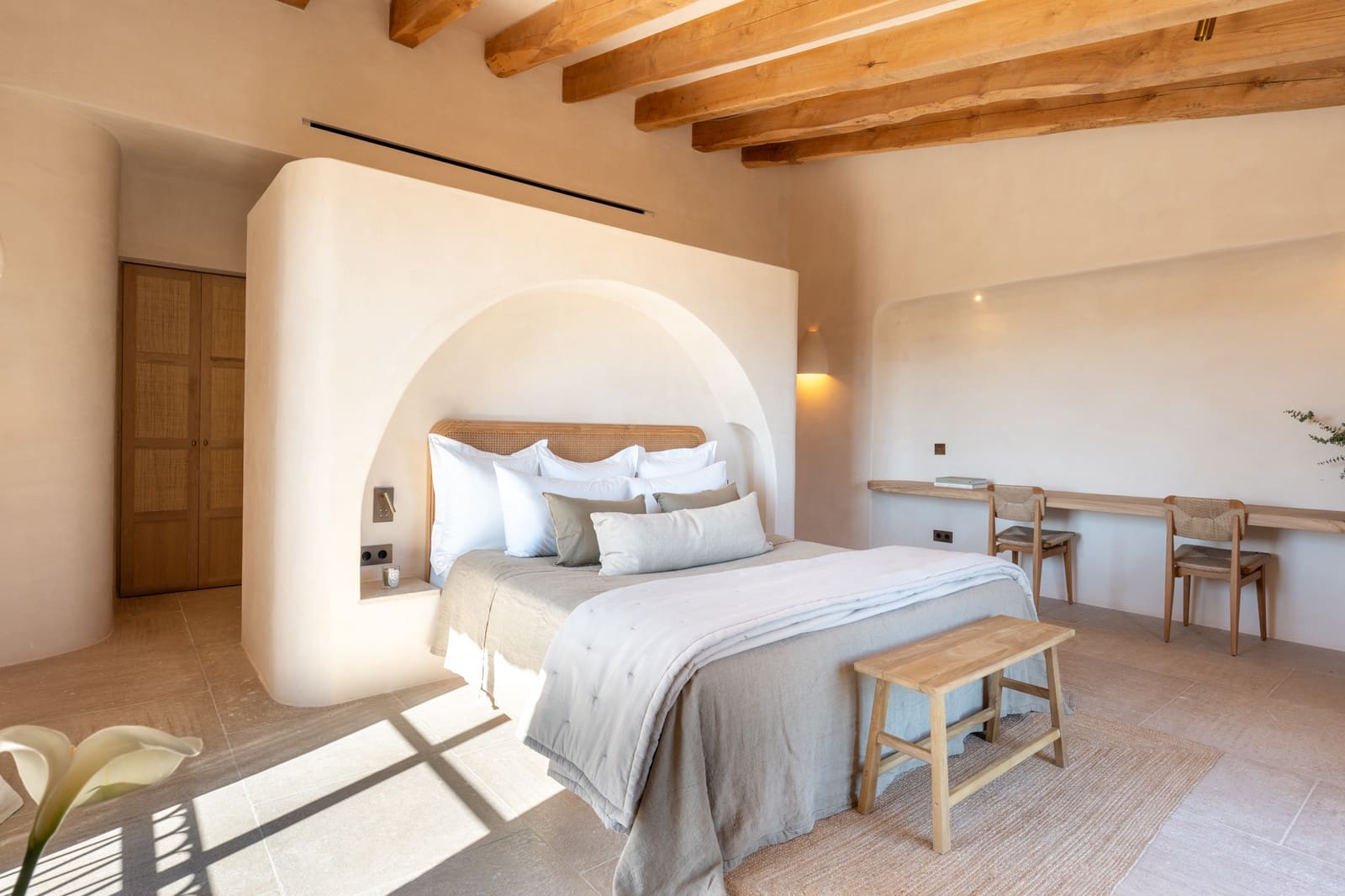 4 bedroom Villa for sale in Alaro - € 8,495,000 (Ref: 8514988)