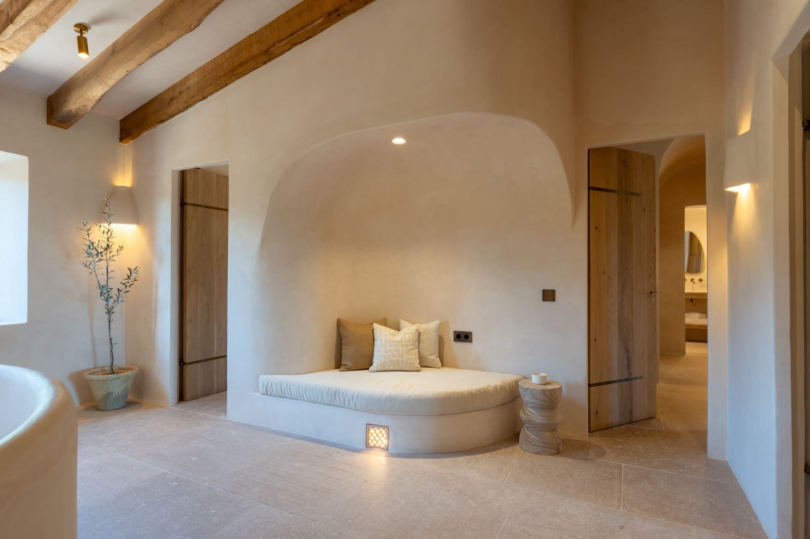 4 bedroom Villa for sale in Alaro - € 8,495,000 (Ref: 8514988)