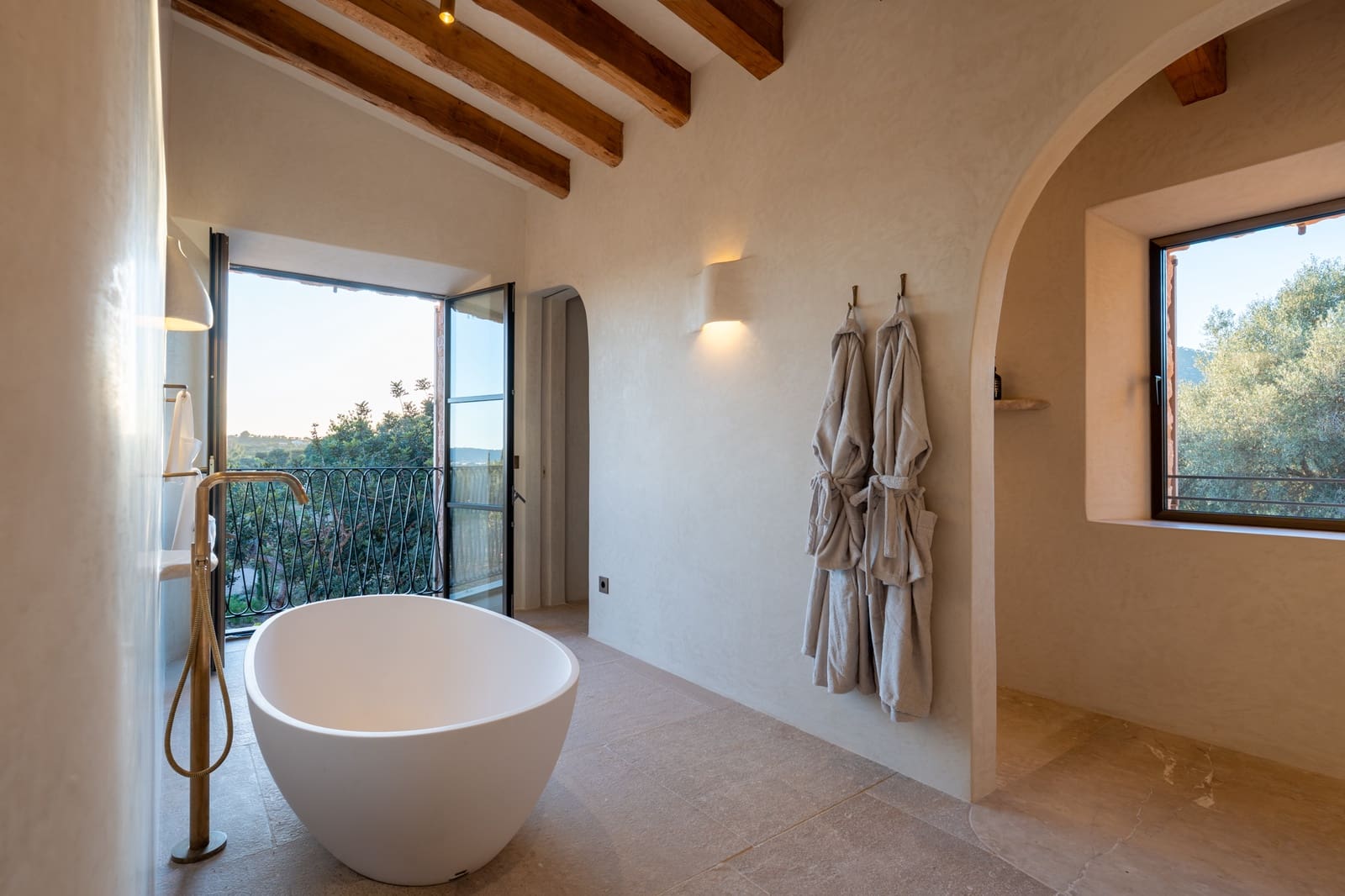 4 bedroom Villa for sale in Alaro - € 8,495,000 (Ref: 8514988)