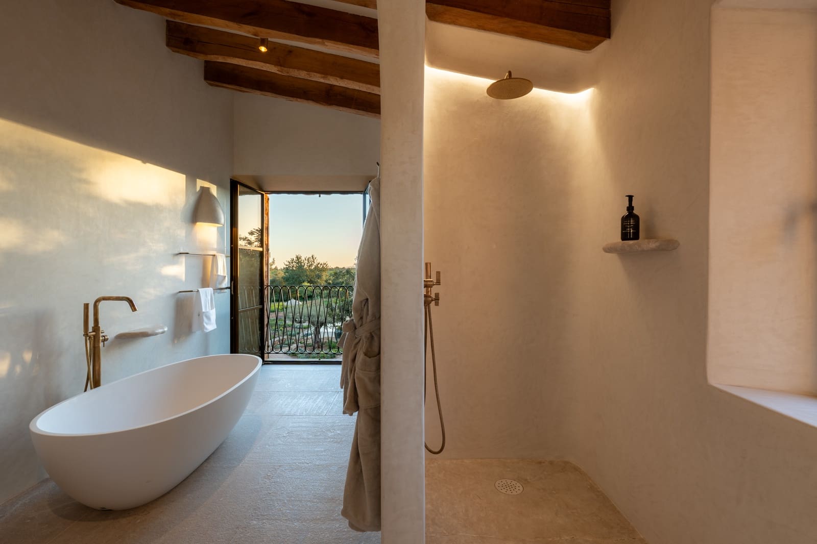 4 bedroom Villa for sale in Alaro - € 8,495,000 (Ref: 8514988)