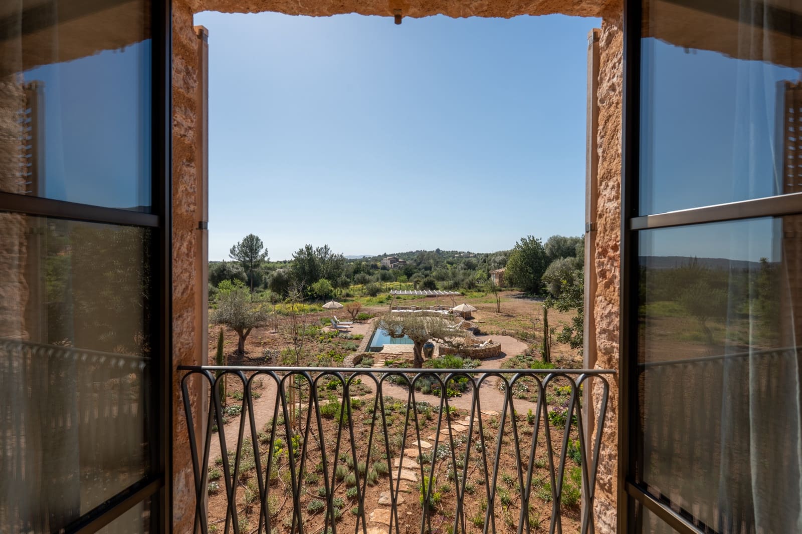 4 bedroom Villa for sale in Alaro - € 8,495,000 (Ref: 8514988)