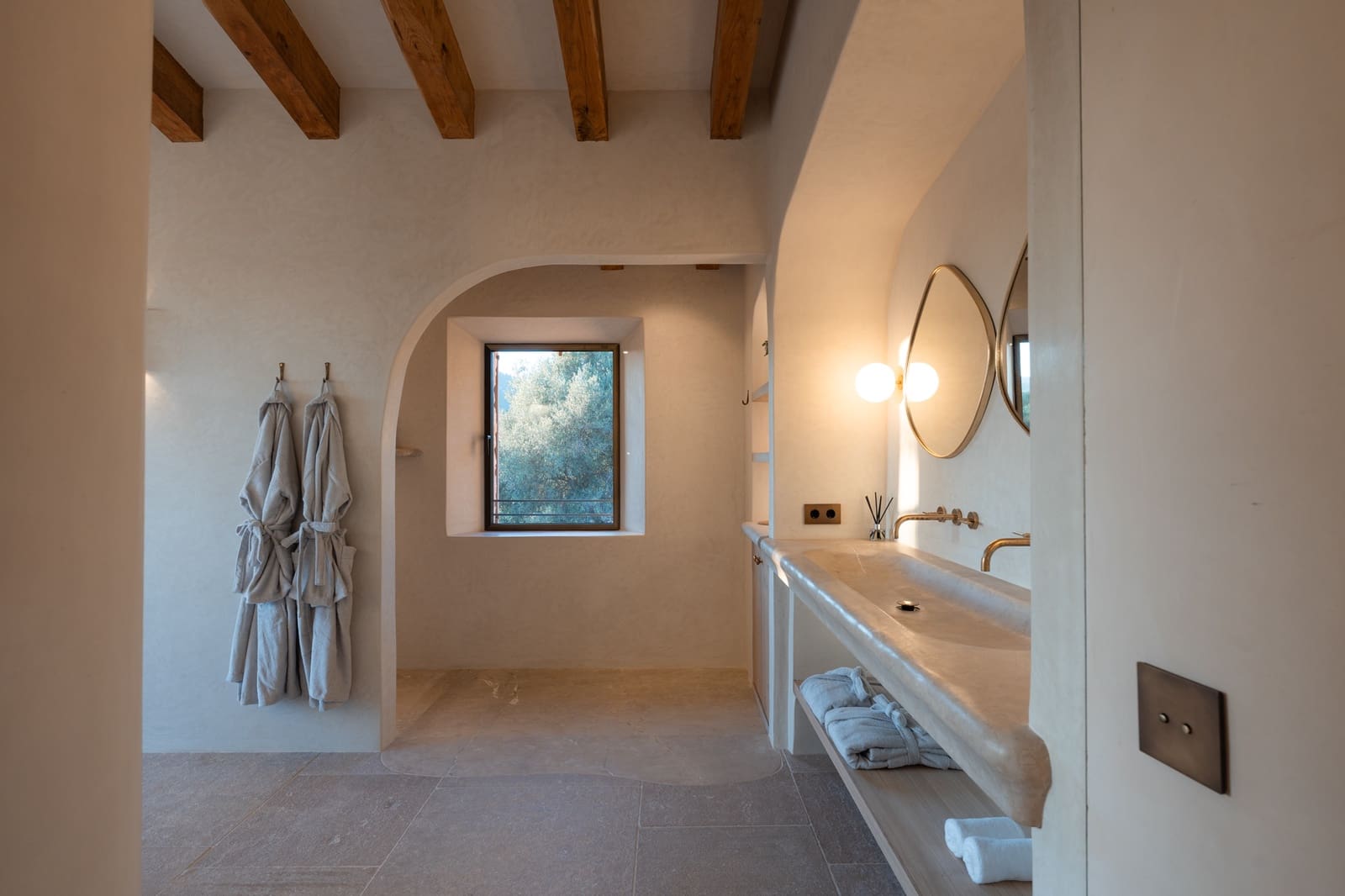 4 bedroom Villa for sale in Alaro - € 8,495,000 (Ref: 8514988)