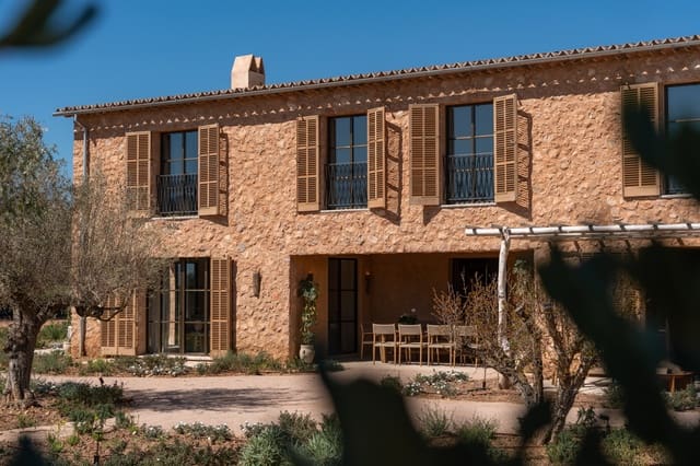 4 bedroom Villa for sale in Alaró - € 8,495,000 (Ref: 8514988)