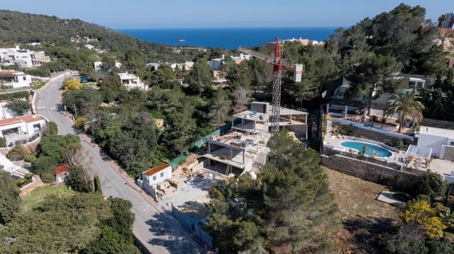 5 bedroom Villa for sale in Cap Martinet, Ibiza / Eivissa town with pool - € 7,495,000 (Ref: 8864274)