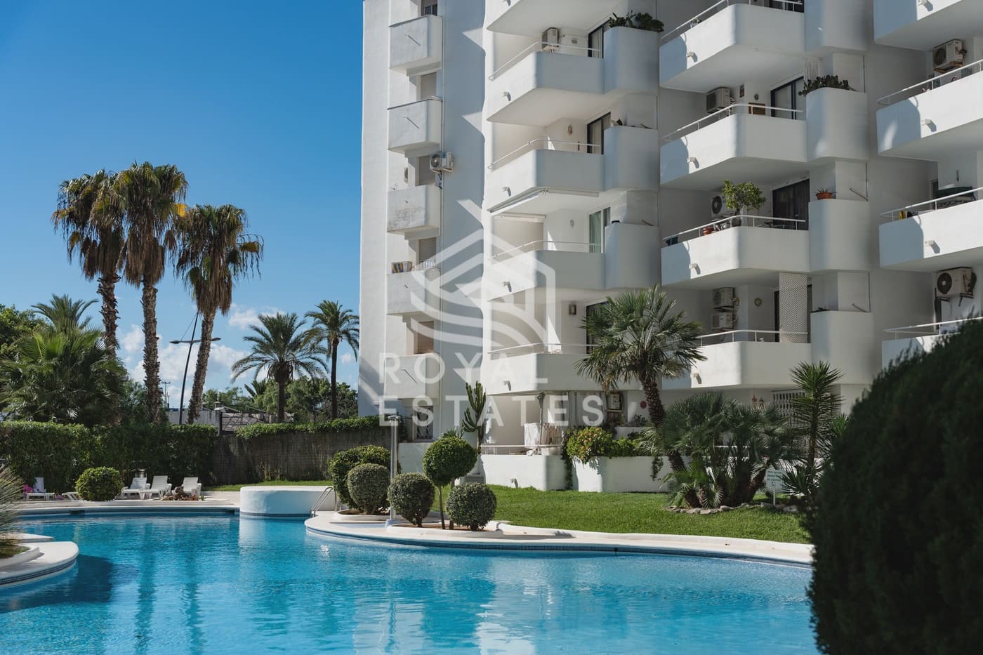 1 sovrum Lägenhet till salu i Ibiza stad med pool - 640 000 € (Ref: 8904966)