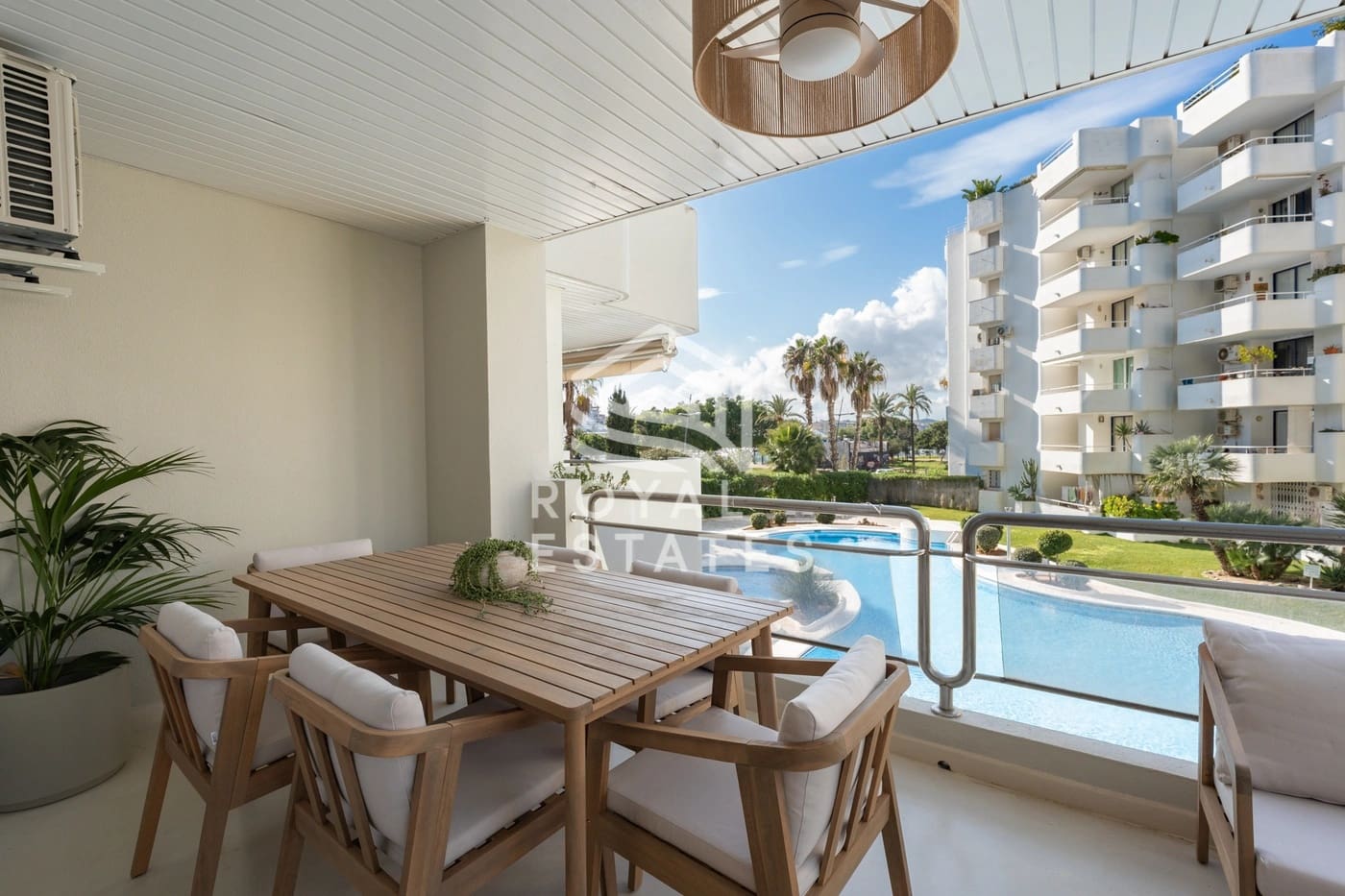 2 soverom Leilighet til salgs i Ibiza by med svømmebasseng - € 840 000 (Ref: 8920938)