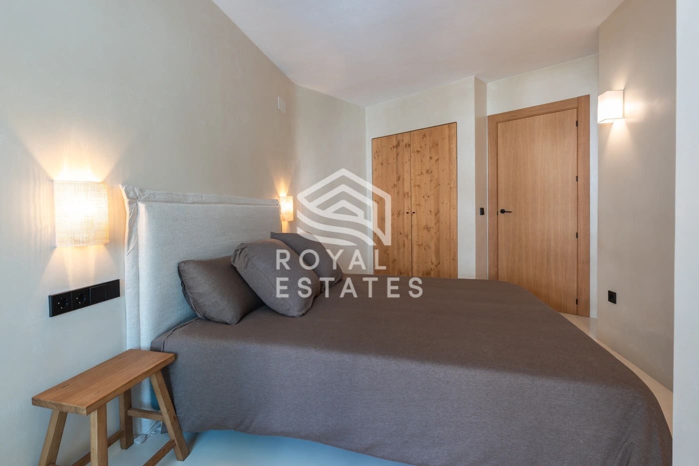 2 soverom Leilighet til salgs i Ibiza by med svømmebasseng - € 840 000 (Ref: 8920938)