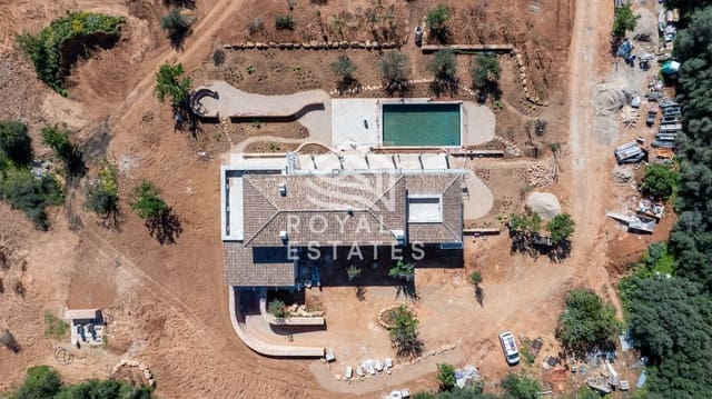 5 bedroom Villa for sale in Santa María del Camí with pool - € 8,750,000 (Ref: 8931794)