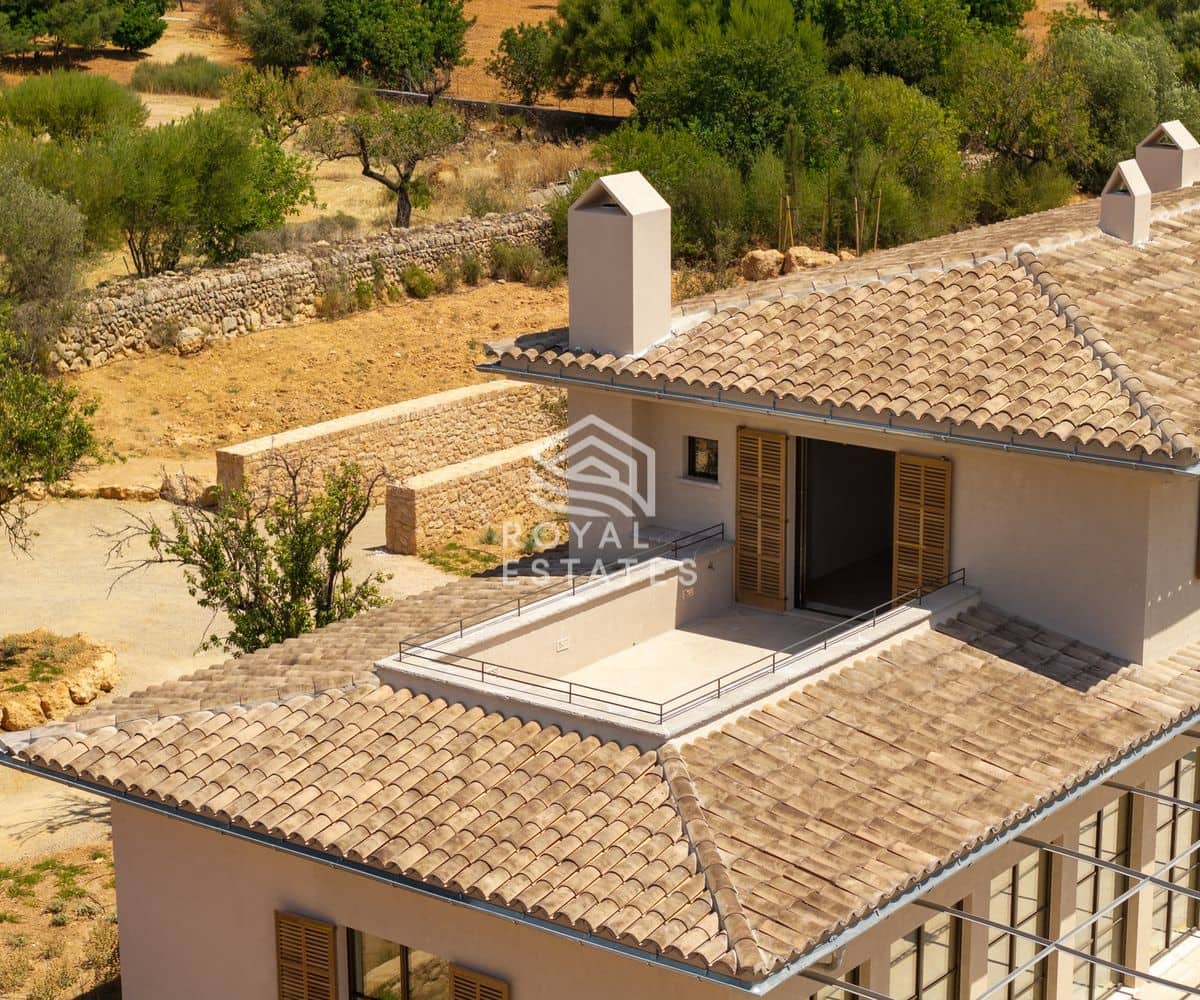 5 bedroom Villa for sale in Santa Maria del Cami with pool - € 8,750,000 (Ref: 8931794)