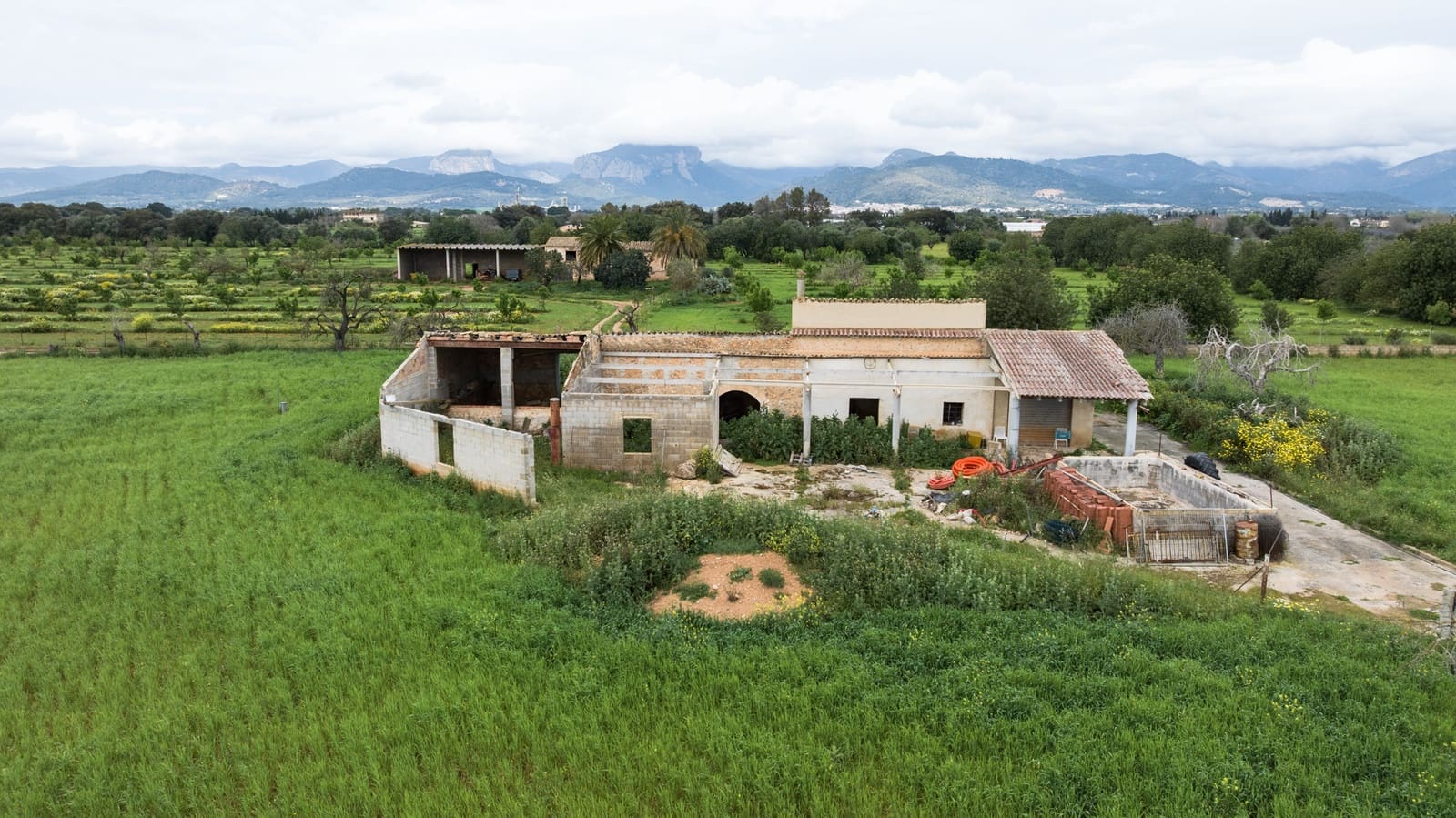 4 bedroom Villa for sale in Binissalem - € 7,995,000 (Ref: 9169273)