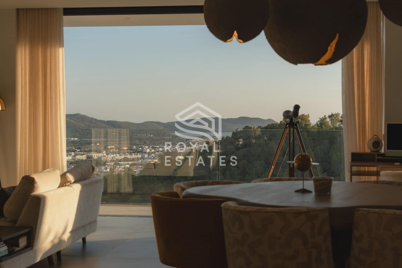 4 sypialnia Willa na sprzedaż w Miasto Ibiza / Eivissa z garażem - 7 995 000 € (Ref: 9275696)