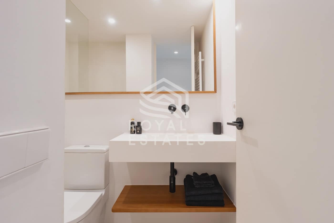 3 sypialnia Apartament na sprzedaż w Talamanca z basenem - 1 200 000 € (Ref: 9310405)