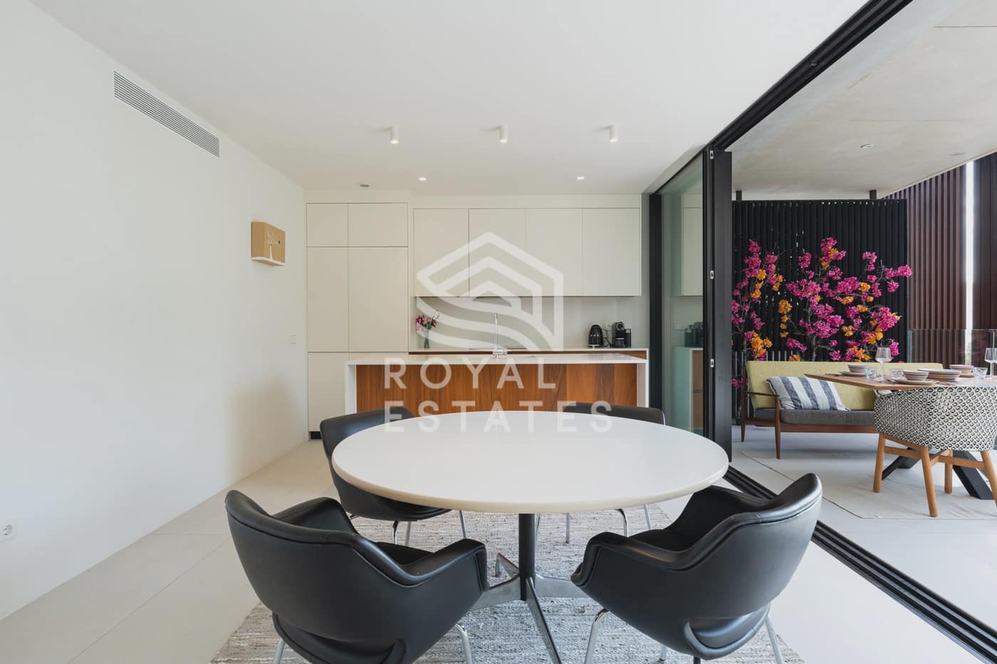 3 sypialnia Apartament na sprzedaż w Talamanca z basenem - 1 200 000 € (Ref: 9310405)