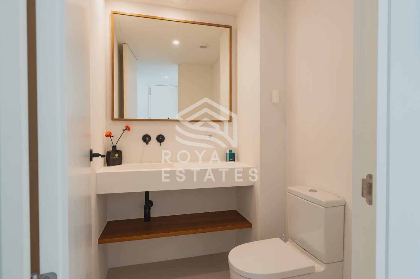 3 sypialnia Apartament na sprzedaż w Talamanca z basenem - 1 200 000 € (Ref: 9310405)