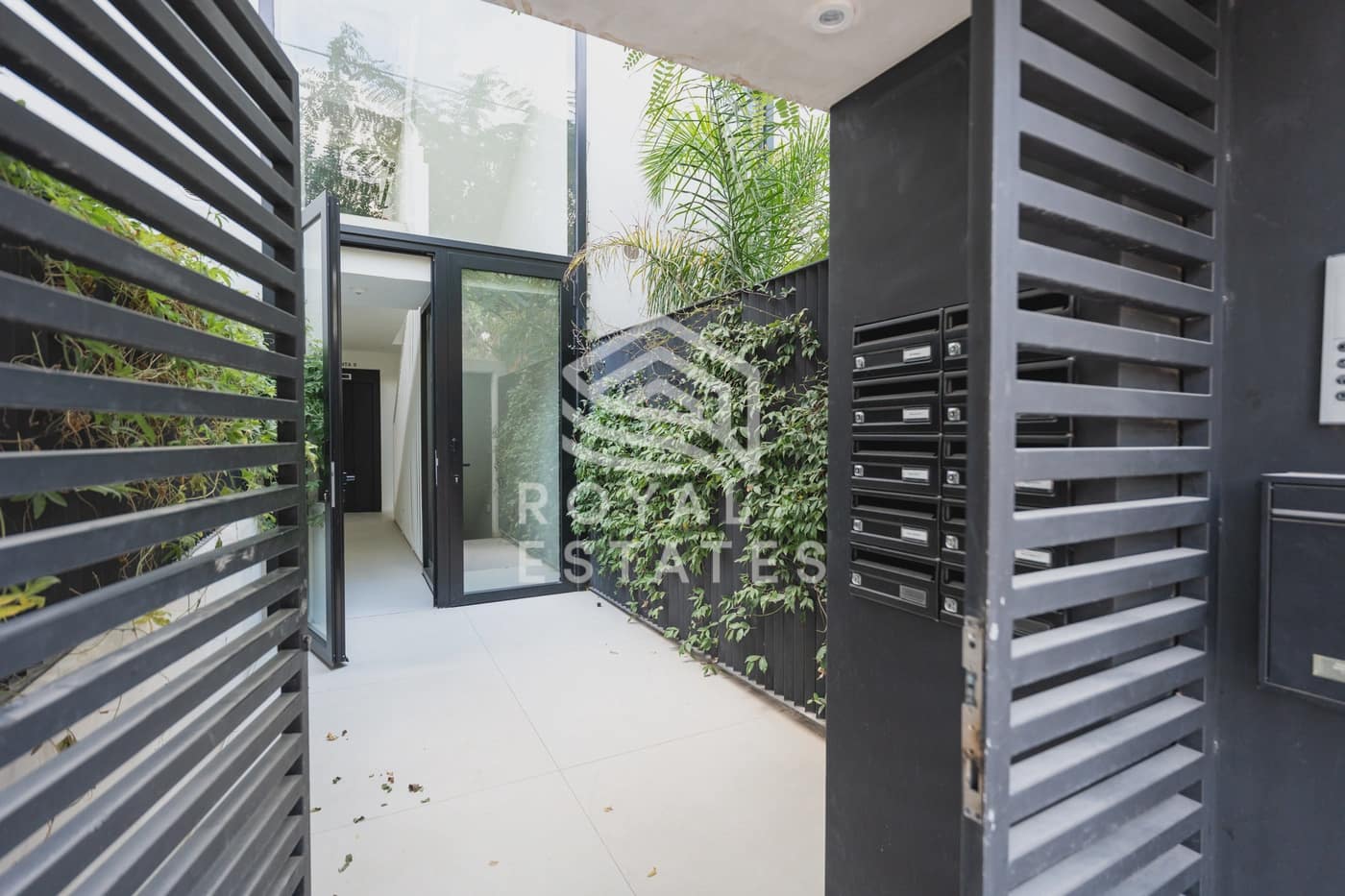 3 sypialnia Apartament na sprzedaż w Talamanca z basenem - 1 200 000 € (Ref: 9310405)