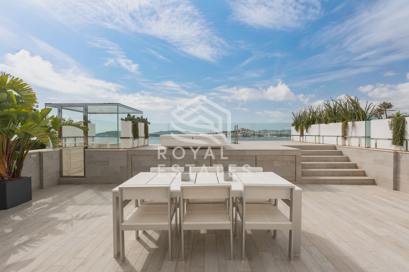 4 bedroom Apartment for sale in Talamanca with pool garage - € 4,500,000 (Ref: 9312292)