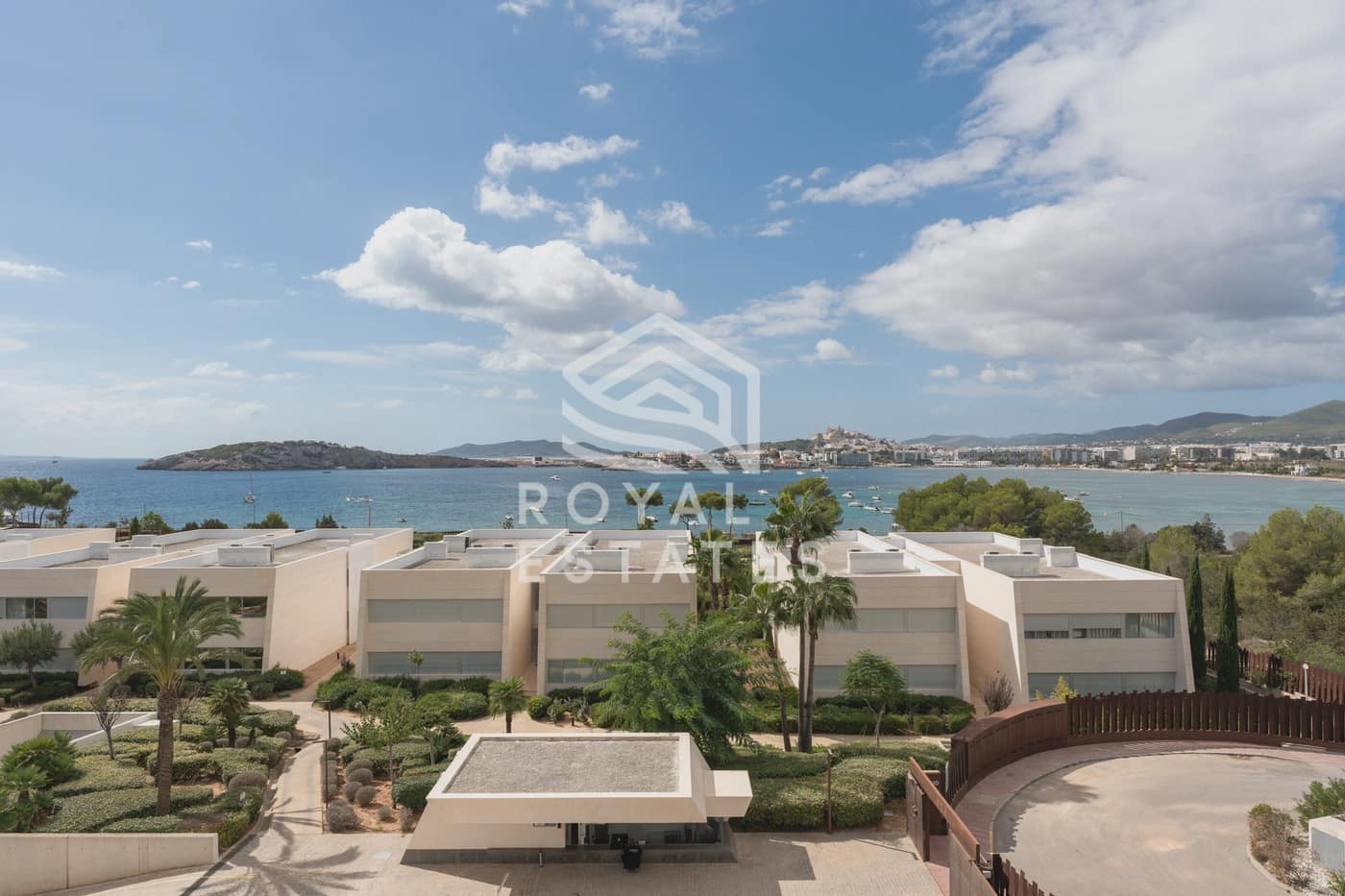 4 bedroom Apartment for sale in Talamanca with pool garage - € 4,500,000 (Ref: 9312292)