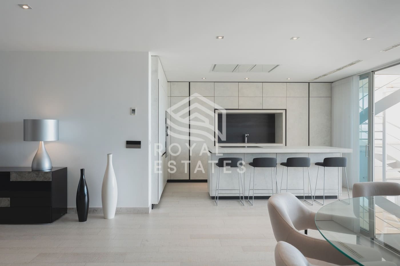 4 bedroom Apartment for sale in Talamanca with pool garage - € 4,500,000 (Ref: 9312292)