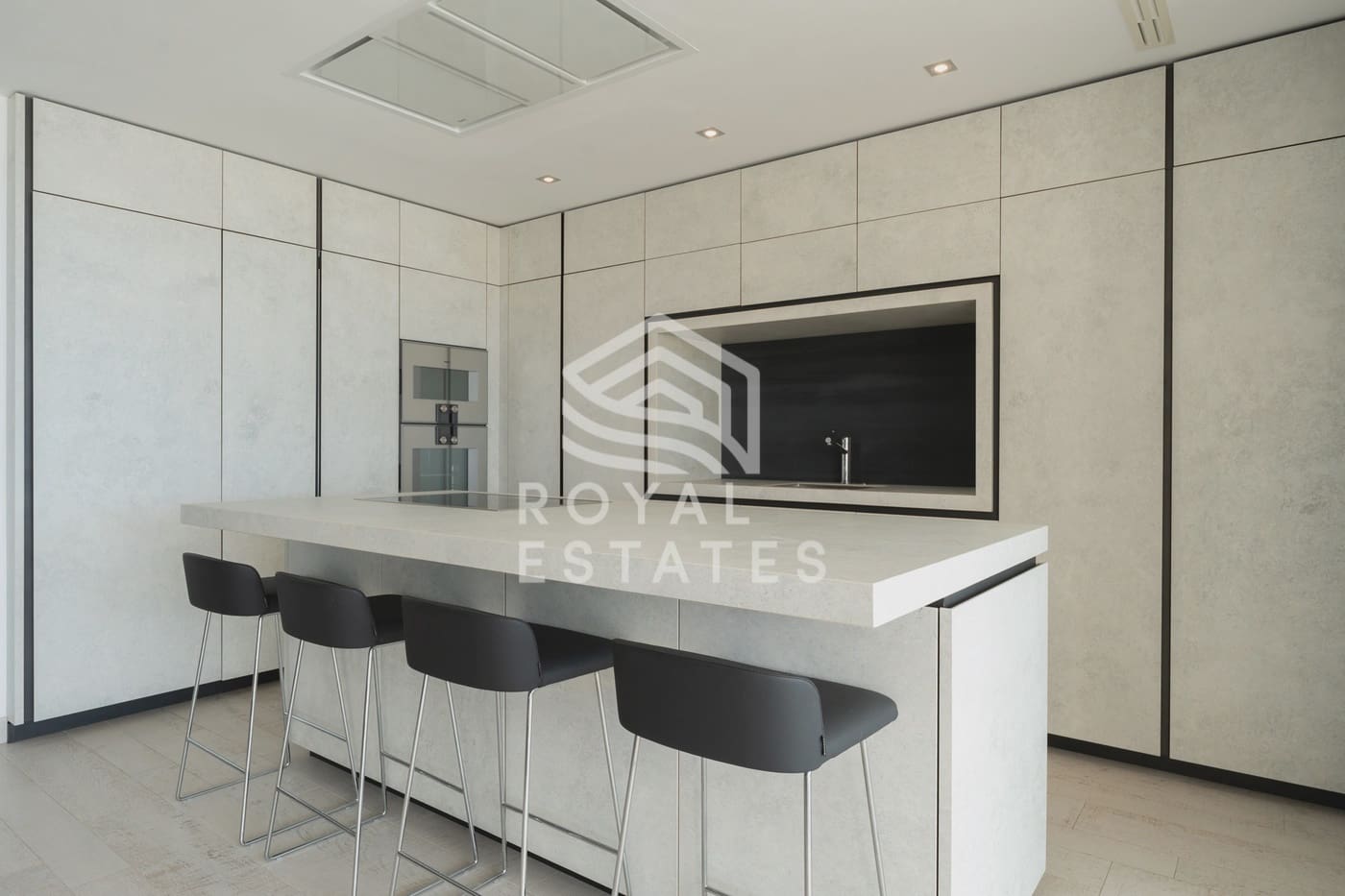 4 bedroom Apartment for sale in Talamanca with pool garage - € 4,500,000 (Ref: 9312292)