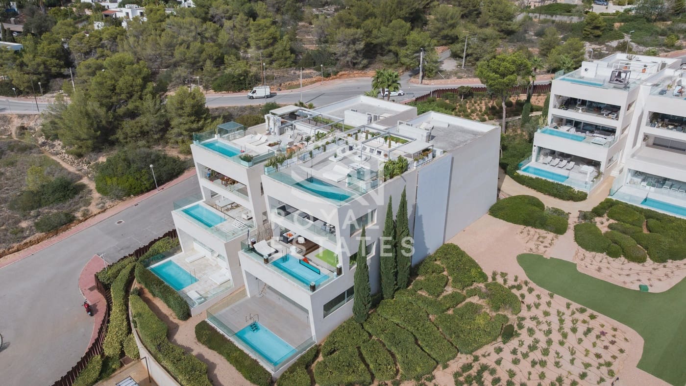 4 bedroom Apartment for sale in Talamanca with pool garage - € 4,500,000 (Ref: 9312292)