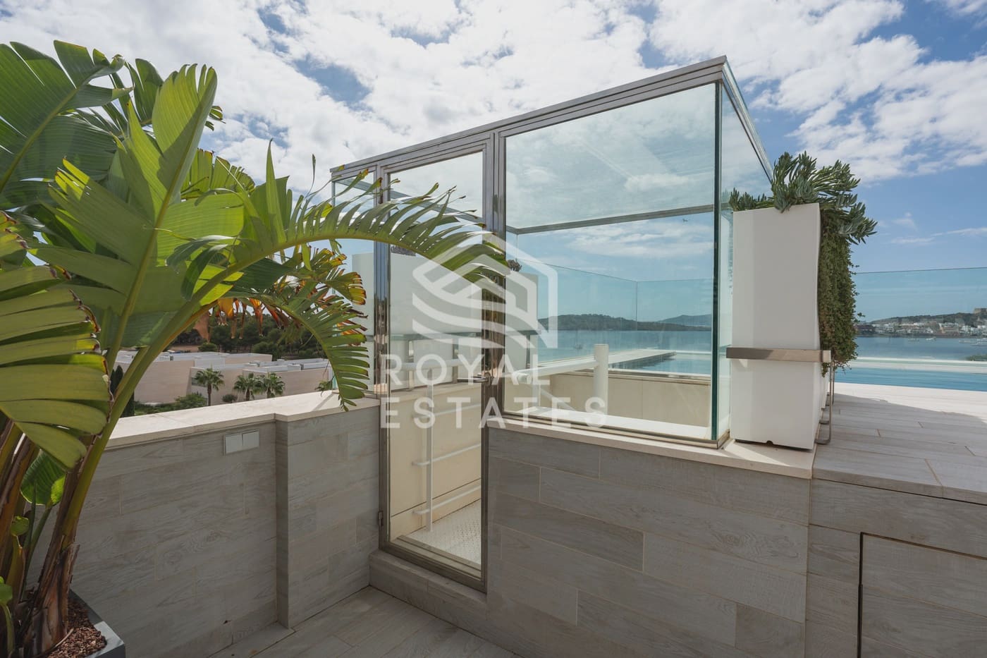 4 bedroom Apartment for sale in Talamanca with pool garage - € 4,500,000 (Ref: 9312292)
